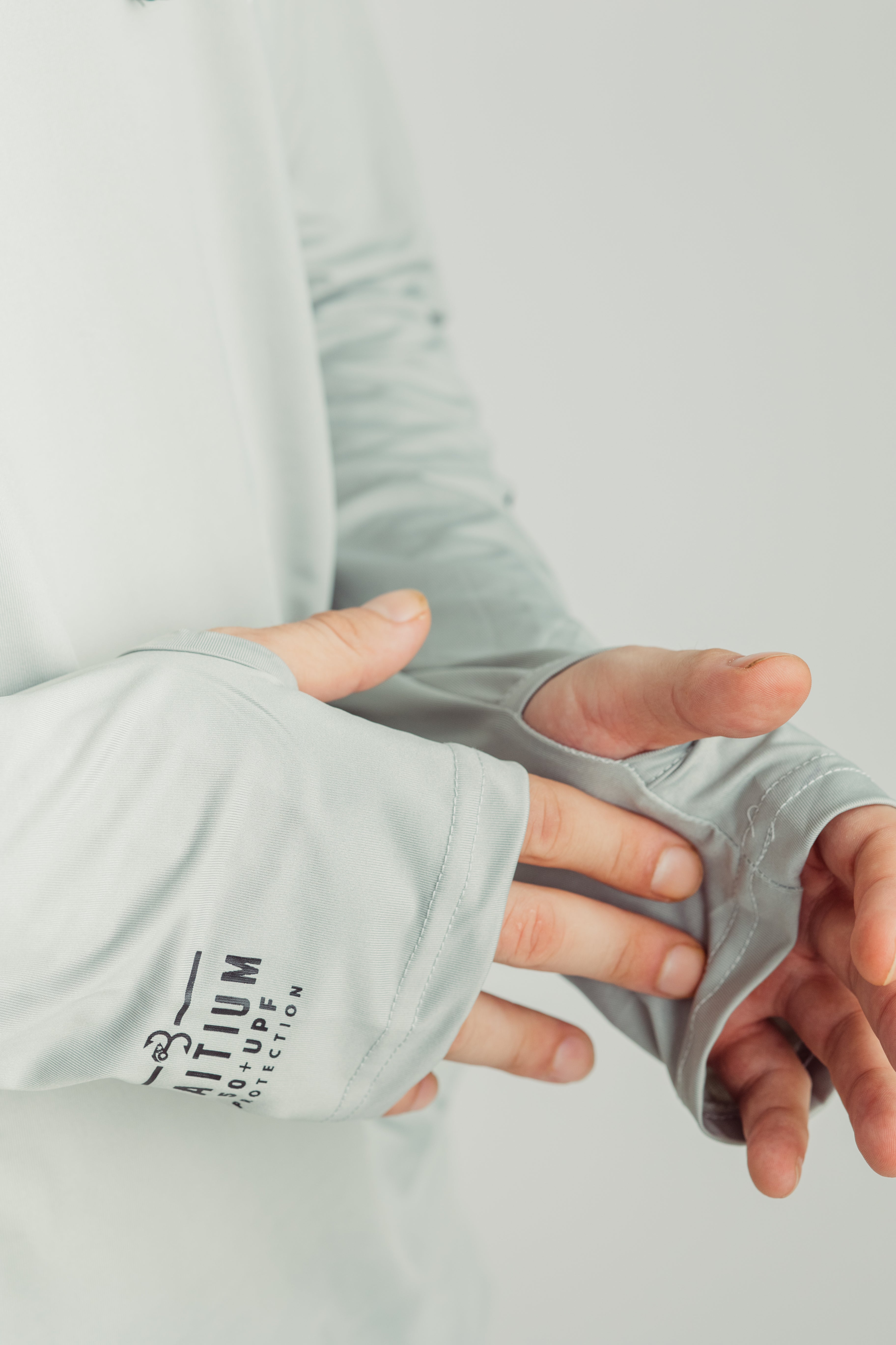 Baitium Hooded Fishing Shirt: Stylish Protection for Anglers - Sea Life Design hooded fishing shirt