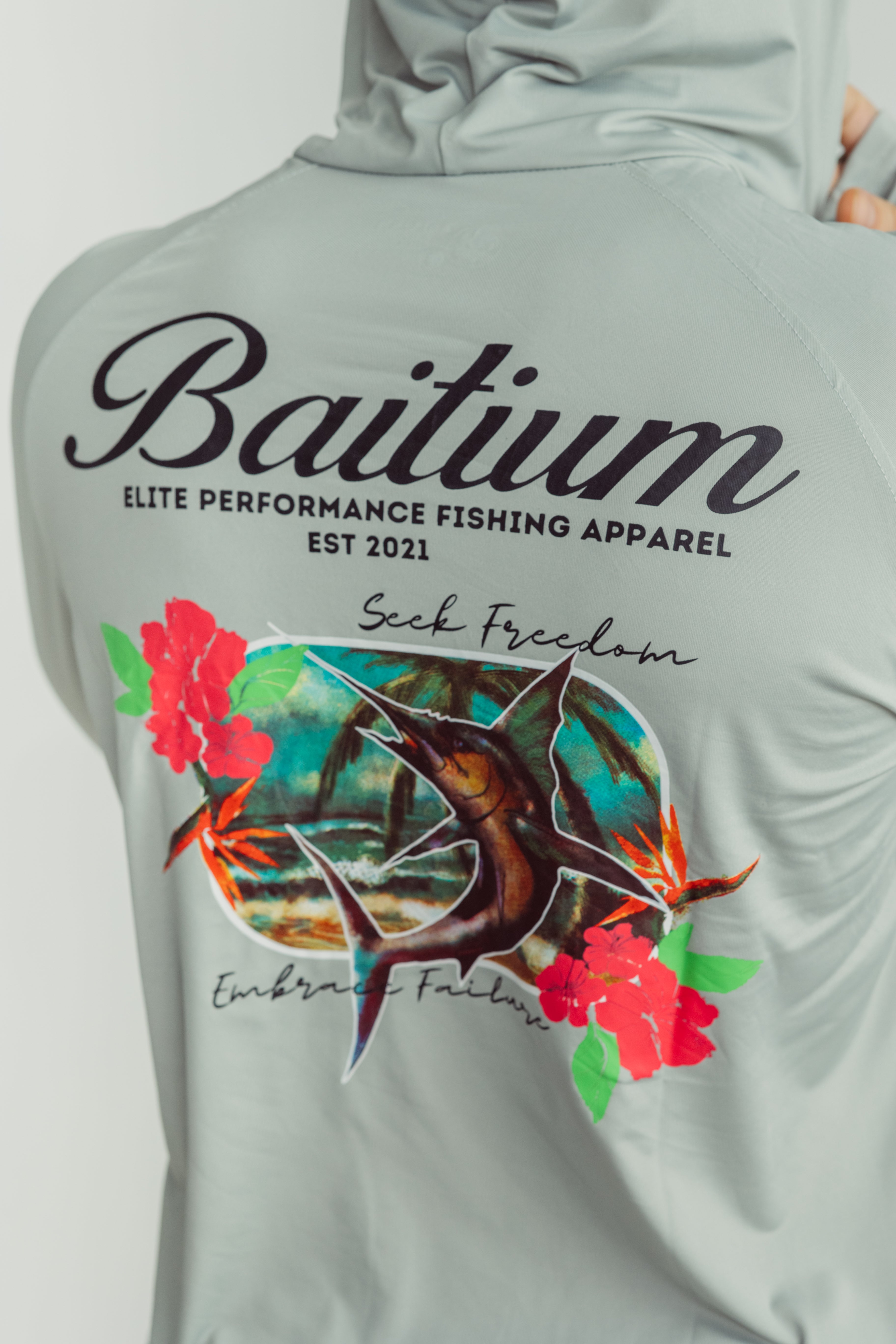 Baitium Hooded Fishing Shirt: Stylish Protection for Anglers - Sea Life Design hooded fishing shirt